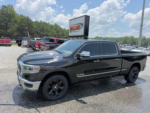Diamond Black Crystal Pearlcoat 2019 RAM 1500 Limited