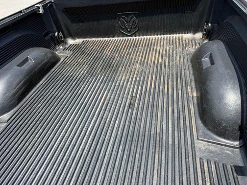 Mineral Gray Metallic 2005 Dodge Ram 1500 SLT Quad Cab