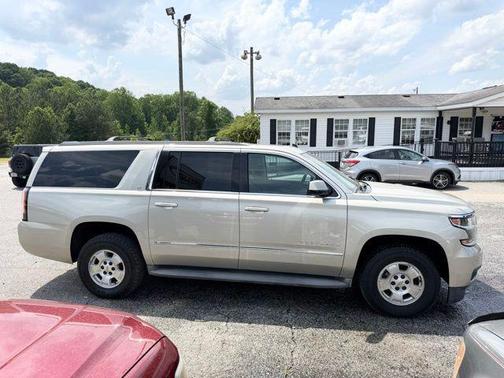 Champagne Silver Metallic 2015 Chevrolet Suburban 1500 LT