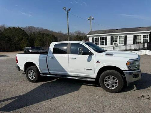 2021 RAM 2500 Laramie Crew Cab 4x4 6'4' Box