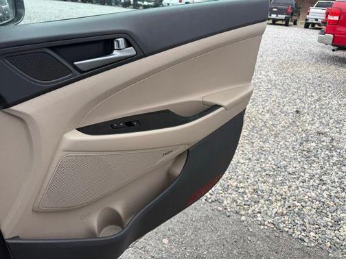 2017 Hyundai TUCSON SE Plus