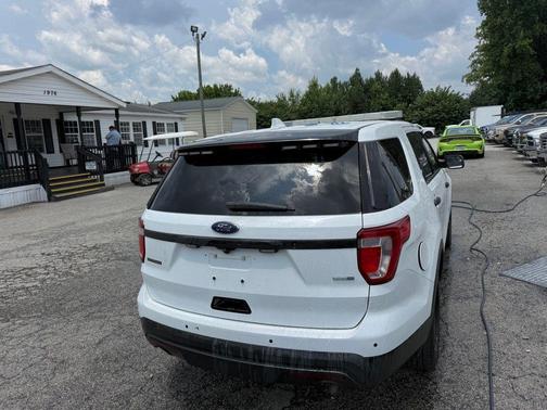 Oxford White 2016 Ford Utility Police Interceptor Base