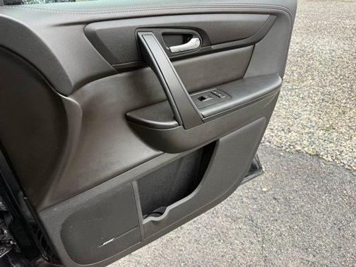 2017 Chevrolet Traverse 2LT