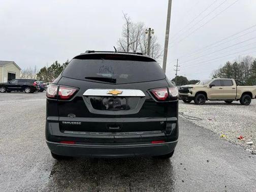 2017 Chevrolet Traverse 2LT