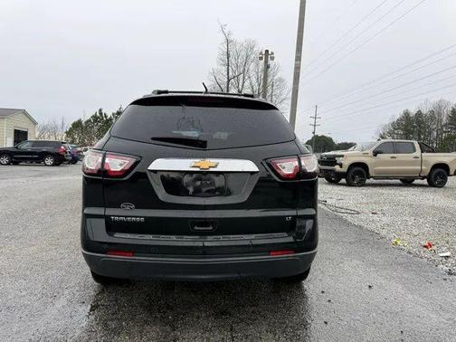 2017 Chevrolet Traverse 2LT