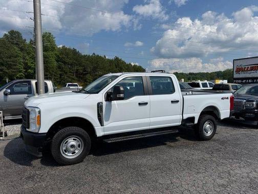 Oxford White 2023 Ford F-250 XL