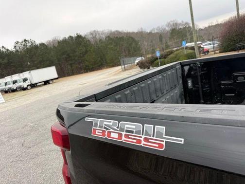 2021 Chevrolet Silverado 1500 Custom Trail Boss