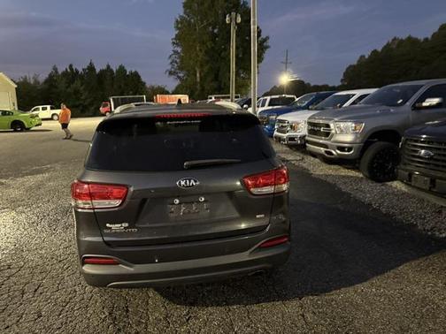 2017 Kia Sorento LX