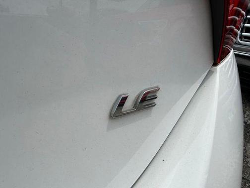 Super White 2016 Toyota Corolla LE Plus