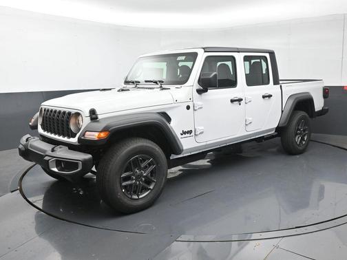Bright White Clearcoat 2026 Jeep Gladiator Sport