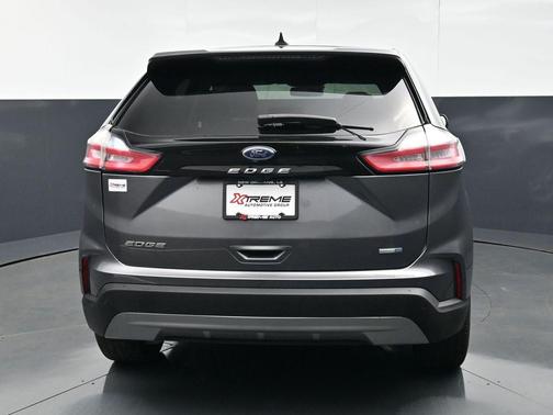Gray Metallic 2024 Ford Edge SEL