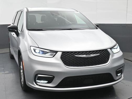 Silver Mist Clearcoat 2026 Chrysler Pacifica L