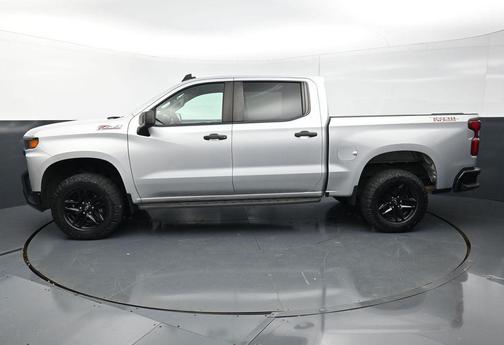 Silver Ice Metallic 2021 Chevrolet Silverado 1500 Custom Trail Boss