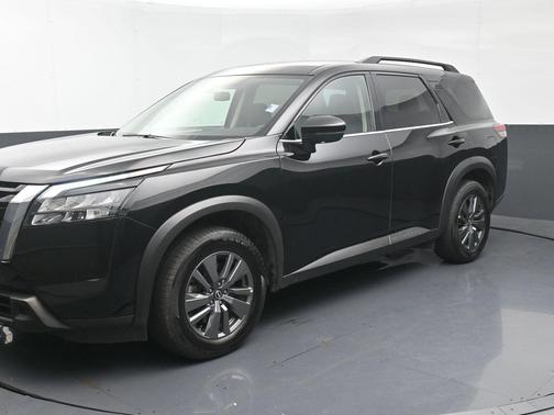 2024 Nissan Pathfinder SV FWD