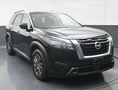 2024 Nissan Pathfinder SV FWD