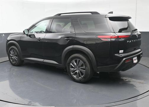2024 Nissan Pathfinder SV FWD