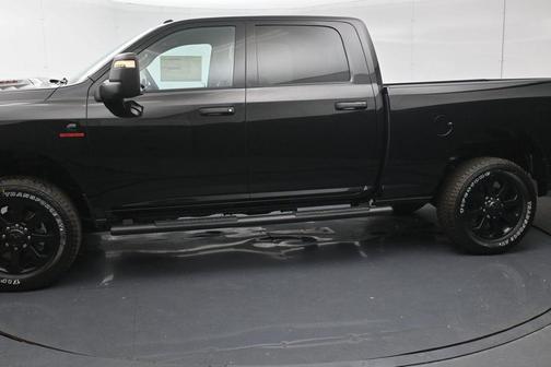 Diamond Black Crystal Pearlcoat 2026 RAM 2500 Black Express Crew Cab 4x4 6'4' Box