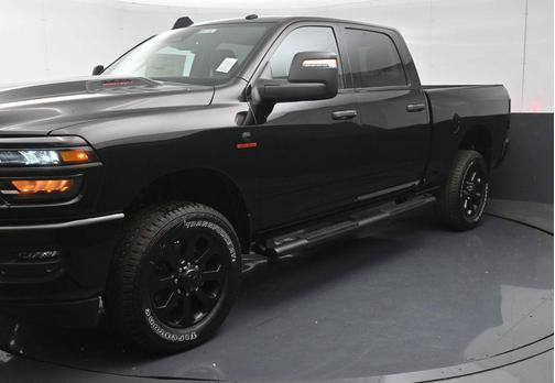 Diamond Black Crystal Pearlcoat 2026 RAM 2500 Black Express Crew Cab 4x4 6'4' Box