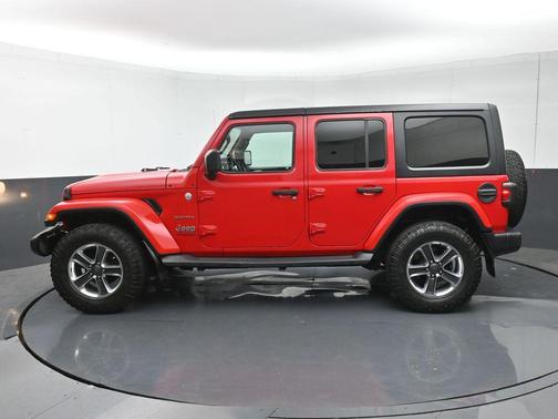 Firecracker Red Clearcoat 2019 Jeep Wrangler Unlimited Sahara