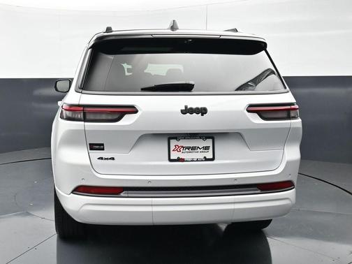 Bright White Clearcoat 2026 Jeep Grand Cherokee L Limited
