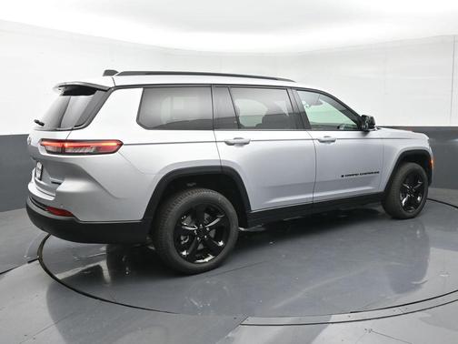 Silver Zynith 2025 Jeep Grand Cherokee L Limited