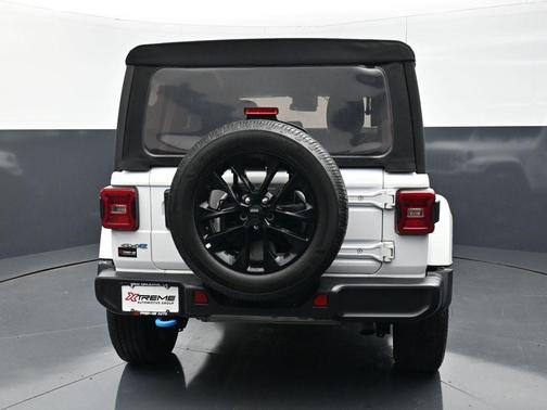 Bright White Clearcoat 2024 Jeep Wrangler 4xe Sahara