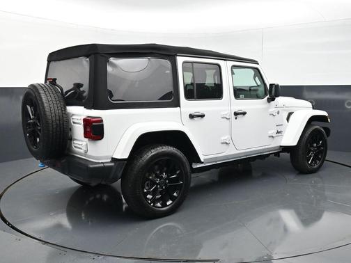 Bright White Clearcoat 2024 Jeep Wrangler 4xe Sahara