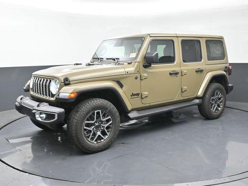 2026 Jeep Wrangler 4-Door Sahara 4x4