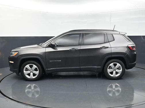 Granite Crystal Metallic Clearcoat 2020 Jeep Compass Latitude