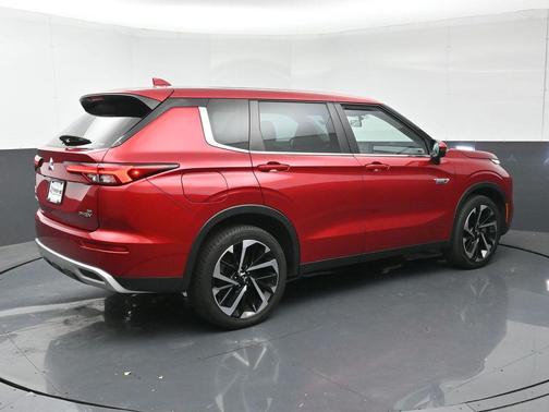 2023 Mitsubishi Outlander PHEV SE S-AWC