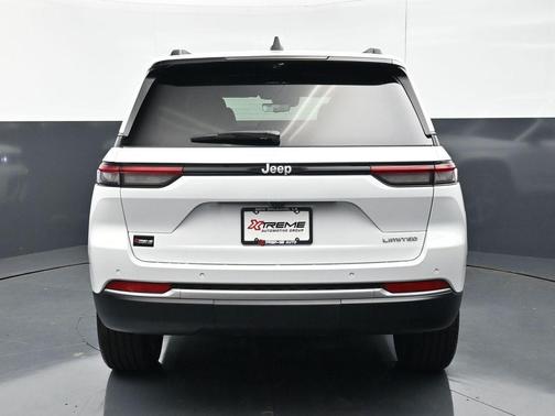 Bright White Clearcoat 2026 Jeep Grand Cherokee Limited