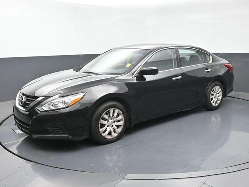 Super Black Clearcoat 2018 Nissan Altima 2.5 S