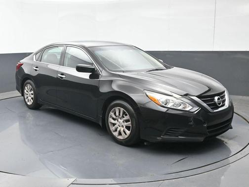 Super Black Clearcoat 2018 Nissan Altima 2.5 S