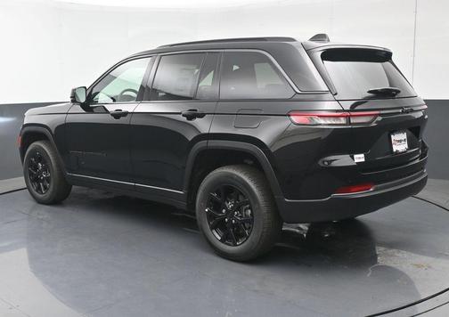 2026 Jeep Grand Cherokee Altitude