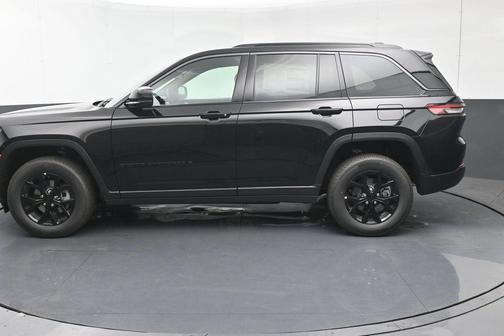 2026 Jeep Grand Cherokee Altitude