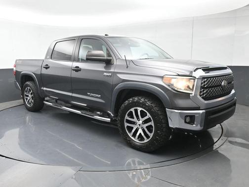 Magnetic Gray Metallic 2018 Toyota Tundra SR5