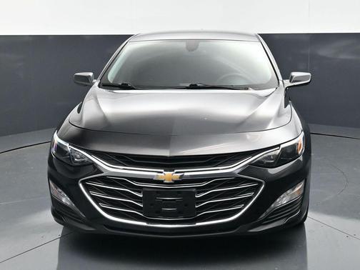 Mosaic Black Metallic 2022 Chevrolet Malibu FWD LT