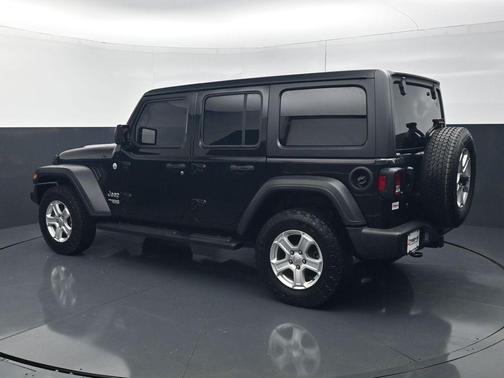 Black Clearcoat 2018 Jeep Wrangler Unlimited Sport
