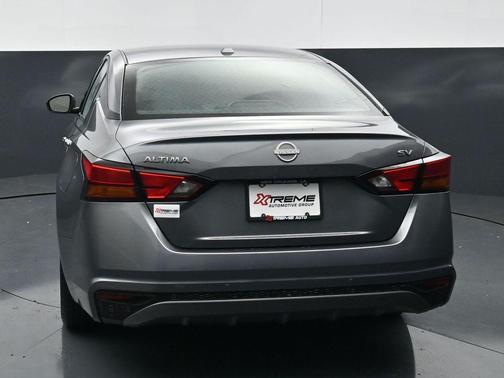 Gun Metallic 2024 Nissan Altima 2.5 SV
