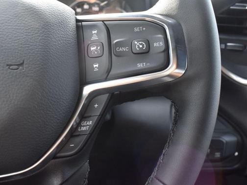 2026 RAM 3500 Laramie Crew Cab 4x4 8' Box