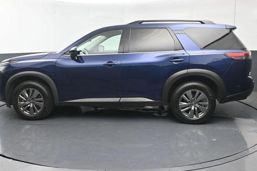 Deep Ocean Blue Pearl 2024 Nissan Pathfinder SV FWD