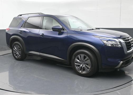 Deep Ocean Blue Pearl 2024 Nissan Pathfinder SV FWD