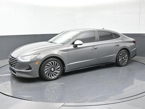 2022 Hyundai SONATA Hybrid SE