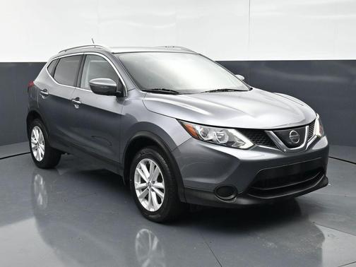 Gun Metallic 2018 Nissan Rogue Sport SV
