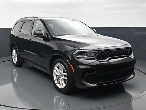 DB Black Crystal Clearcoat 2024 Dodge Durango GT Plus