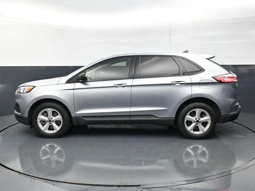 Iconic Silver Metallic 2023 Ford Edge SE