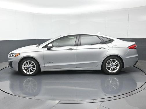 Ingot Silver 2019 Ford Fusion Hybrid SE