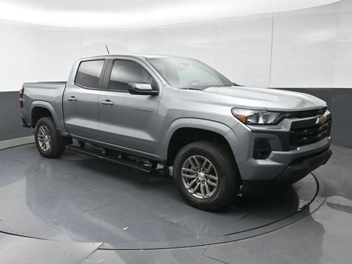 Sterling Gray Metallic 2023 Chevrolet Colorado LT
