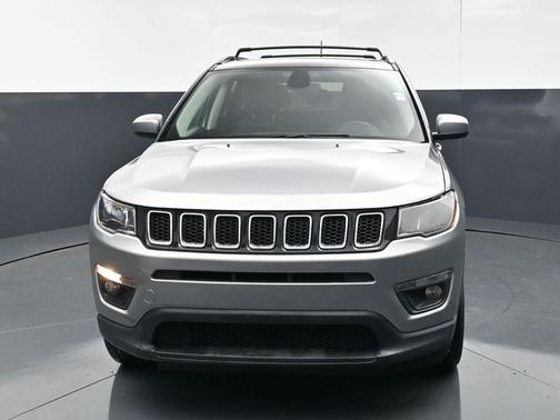 Billet Silver Metallic Clearcoat 2019 Jeep Compass Latitude