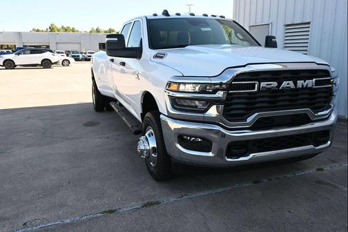 Bright White Clearcoat 2027 RAM 3500 Tradesman